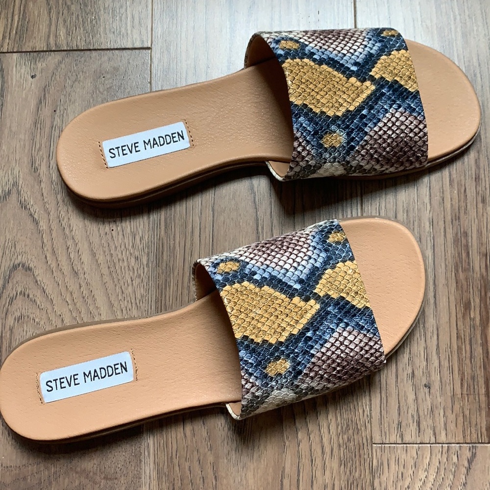 Steve Madden Snakeskin sandals